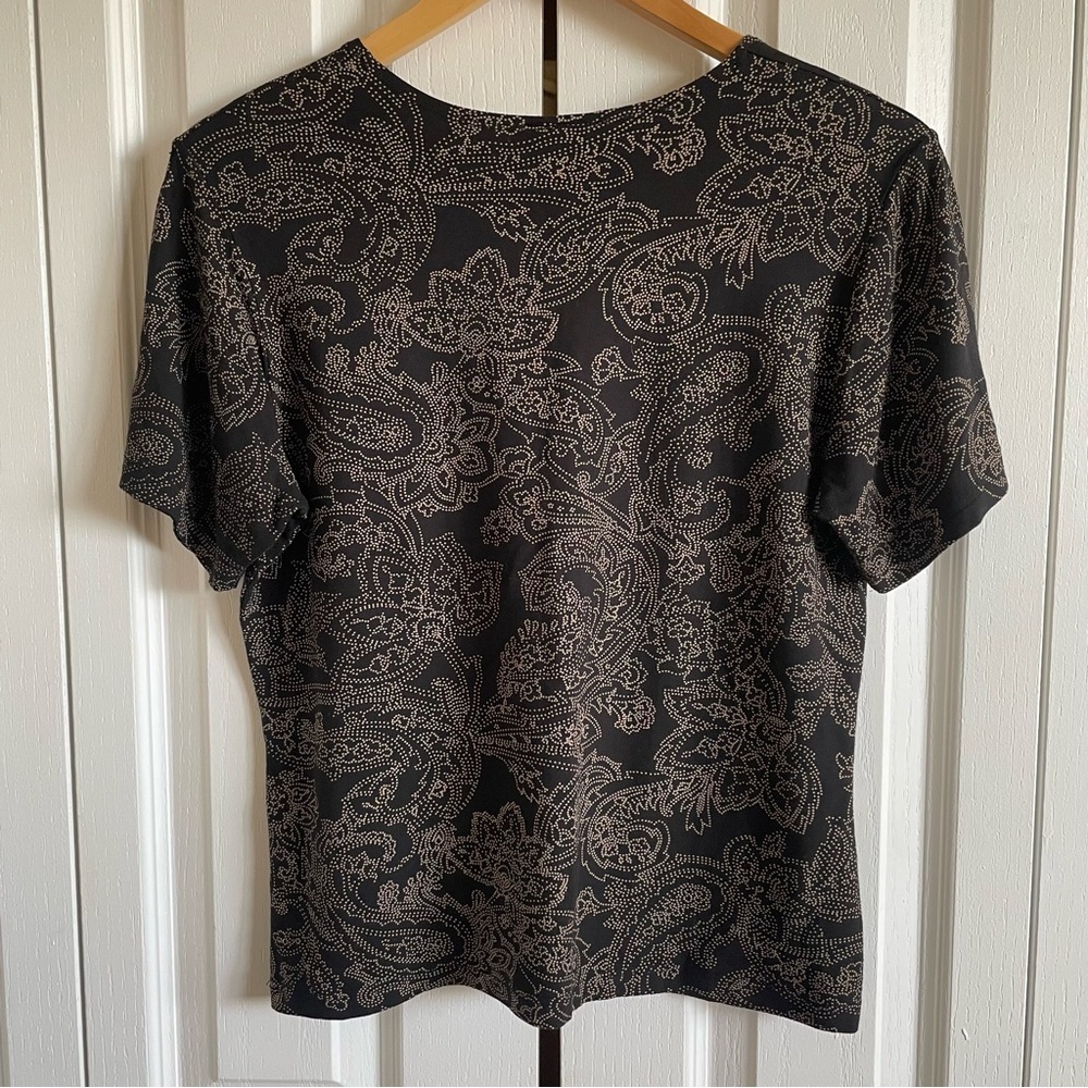 Talbots Paisley Print Short Sleeve Top Women’s Black Tan Stretch Casual Gorpcore - Picture 6 of 10